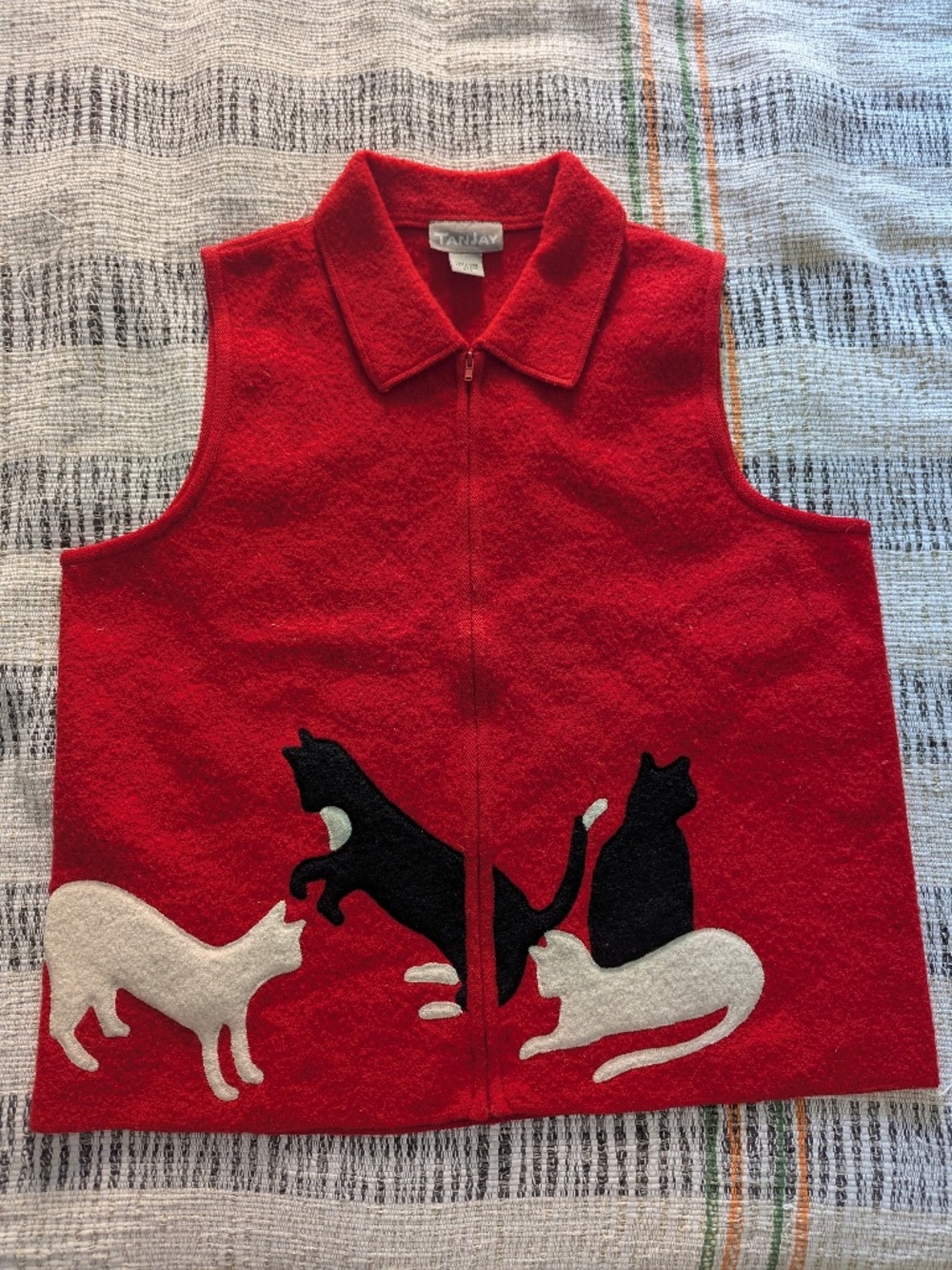 100 % Wool Vintage Cat Sleeveless Vest